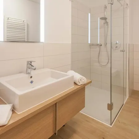 Ostseebad, Sellin, Ruegen, Ferienwohnung, Villa Louisa アパート *