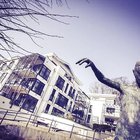 Ostseebad, Sellin, Ruegen, Ferienwohnung, Villa Louisa アパート ゼリン