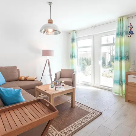 Ostseebad, Sellin, Ruegen, Ferienwohnung, Villa Louisa アパート