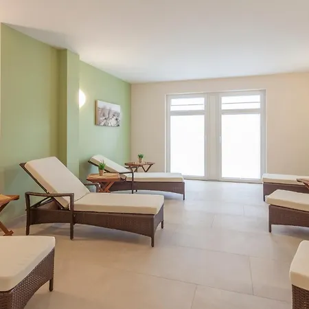 Ostseebad, Sellin, Ruegen, Ferienwohnung, Villa Louisa * ゼリン